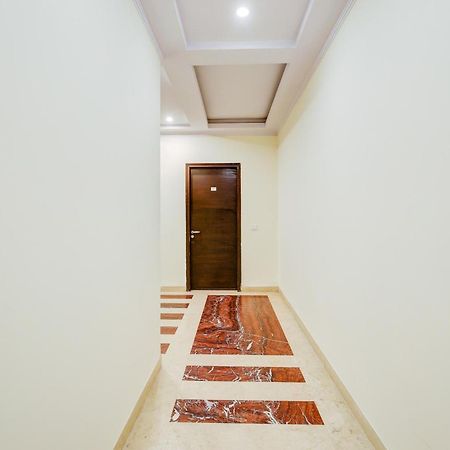 Super Townhouse Oak Sector 25 Gurgaon Hotel Exterior photo